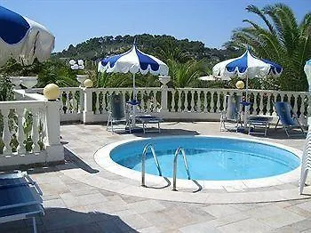 Pellegrino Palace Hotel 4*