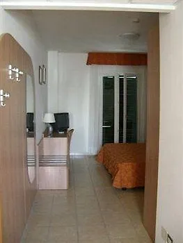 Pellegrino Palace Hotel 4*